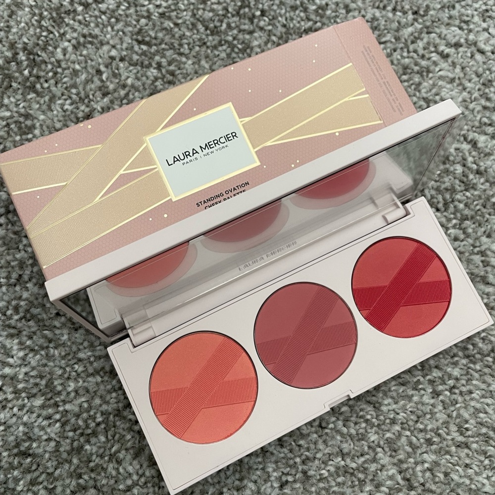 Laura Mercier Standing Ovation Cheek Palette